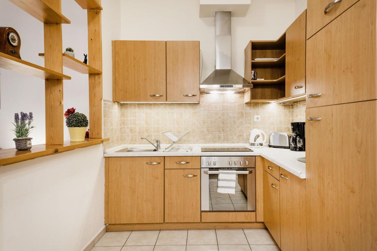 Apartamento Downtown Charm With Balcony And Garden View Budapest Exterior foto